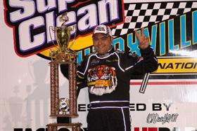 World of Outlaws Try Again at Knoxville Raceway Saturday!