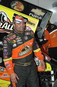 World of Outlaws and Knoxville Regulars Aiming for Schatz This Weekend!