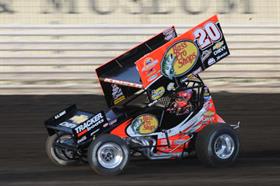 World of Outlaws Return to Knoxville Raceway Saturday!
